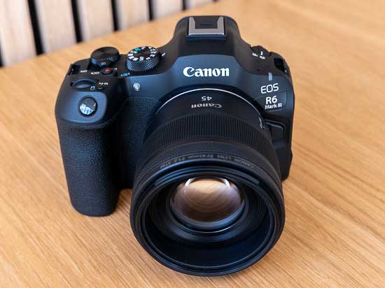 Canon RF 45 mm F1.2 STM