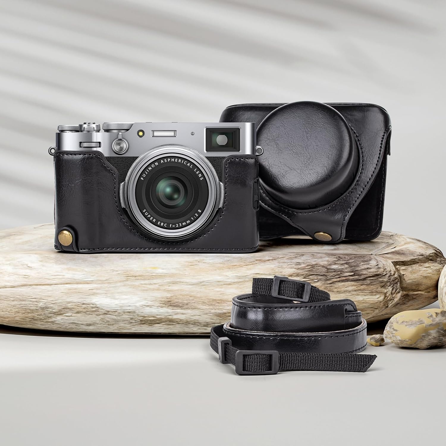MUZIRI KINOKOO Étui compatible avec appareil photo numérique Fujifilm X100VI, housse de protection en cuir PU avec bandoulière réglable, portable et facile à transporter – Noir – Image 3
