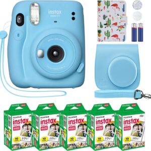 Fujifilm Instax Mini 11 Appareil Photo Instantané Bleu Ciel + Étui Personnalisé Fuji Film Value Pack (50 Feuilles) Album Photo Flamingo Designer pour Photos Instax